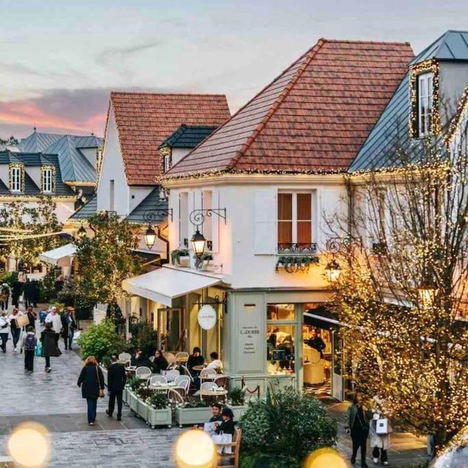 Le Regence, Terrasse, Serris Disney Extérieur photo