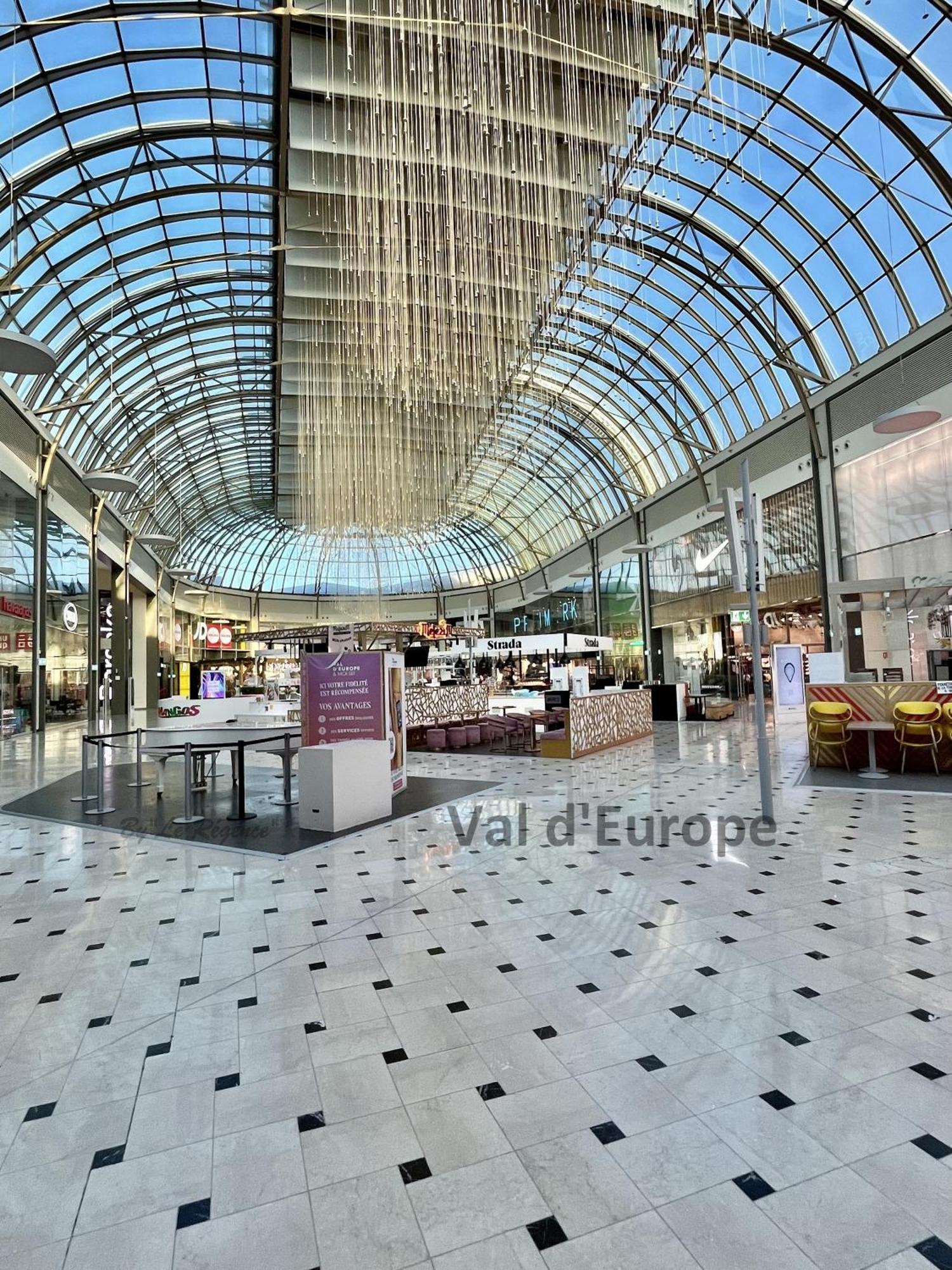 Le Regence, Terrasse, Serris Disney Extérieur photo